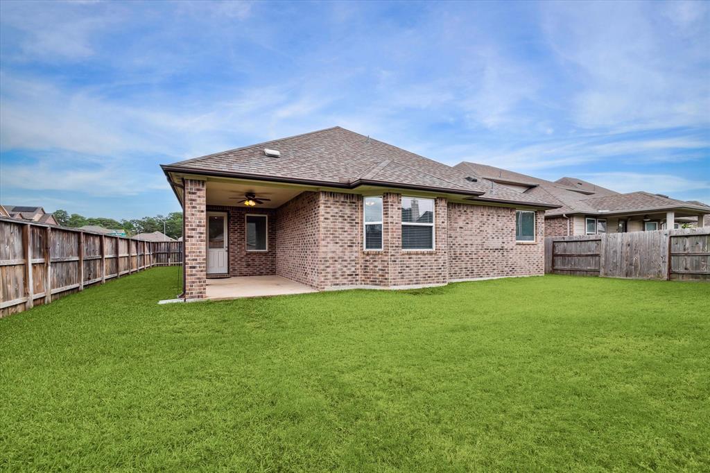 22527 Miramar Bend Drive, Tomball, Texas image 32