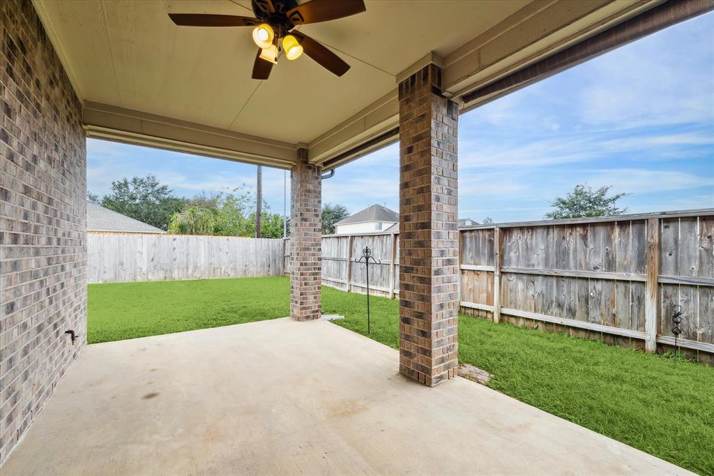 22527 Miramar Bend Drive, Tomball, Texas image 30