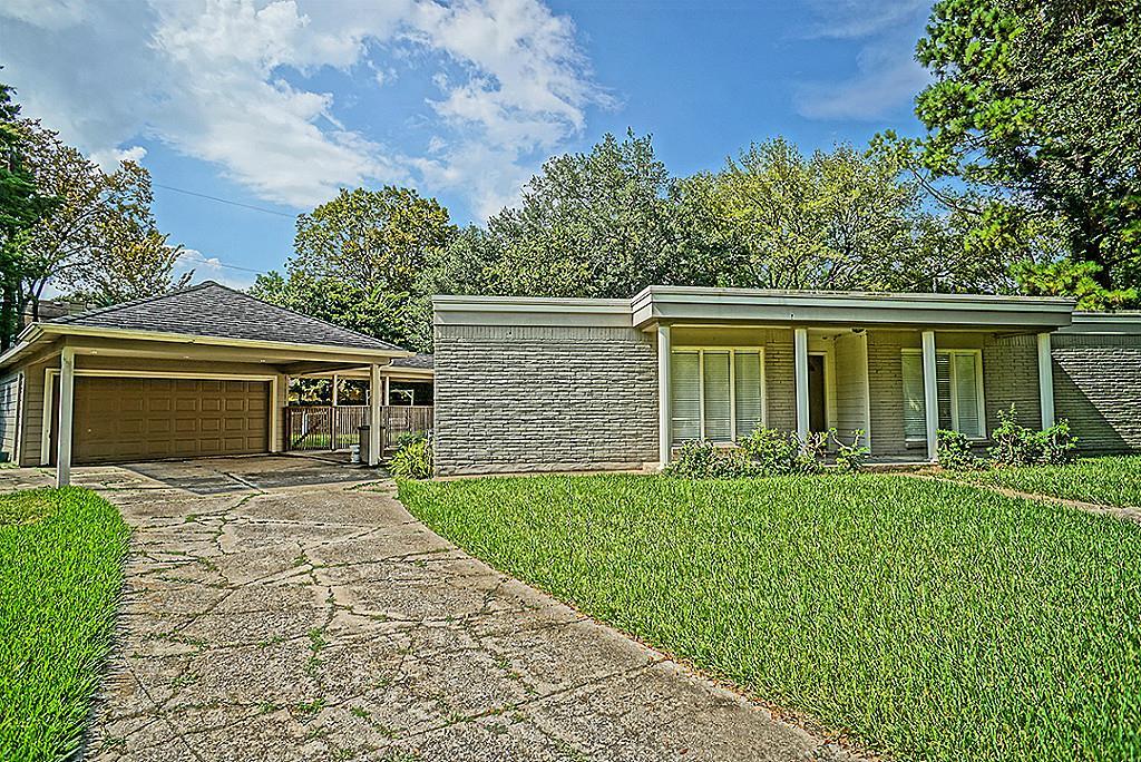 915 Marys Court
