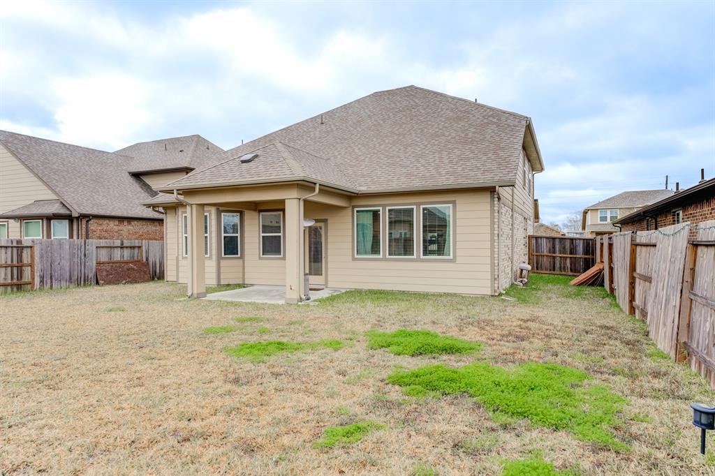 10739 Cliffs View Drive, Rosharon, Texas image 47
