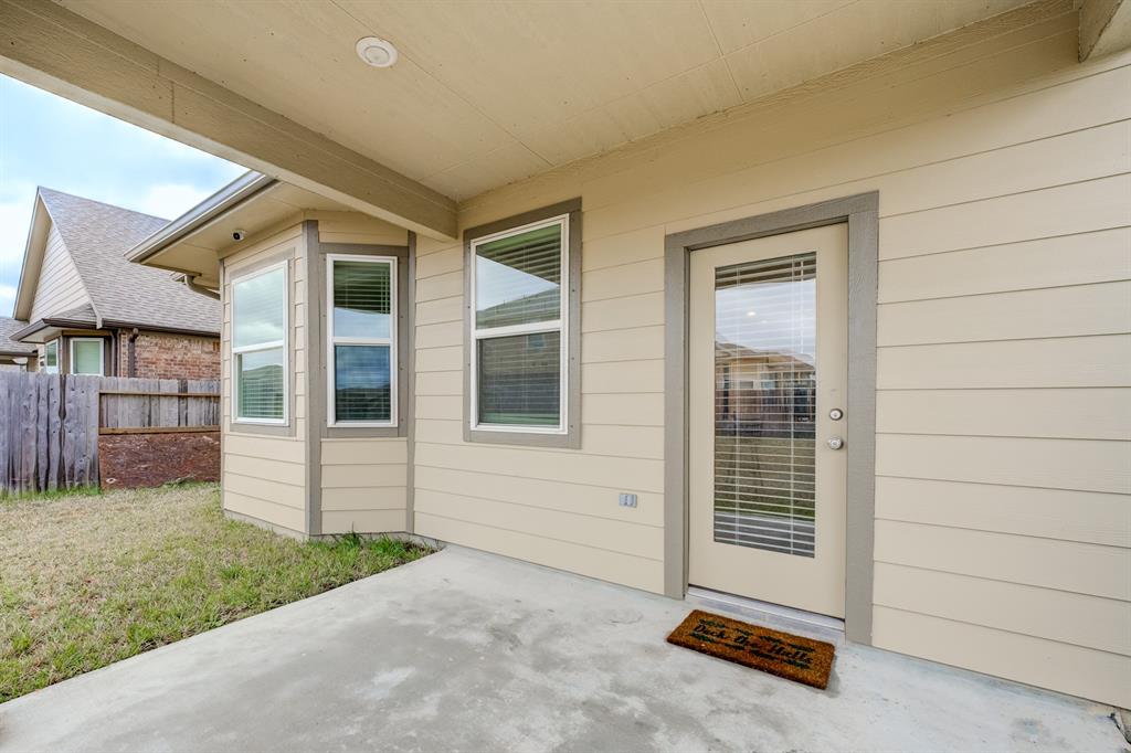 10739 Cliffs View Drive, Rosharon, Texas image 46