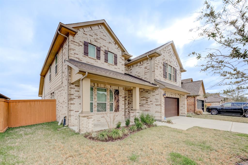 10739 Cliffs View Drive, Rosharon, Texas image 4
