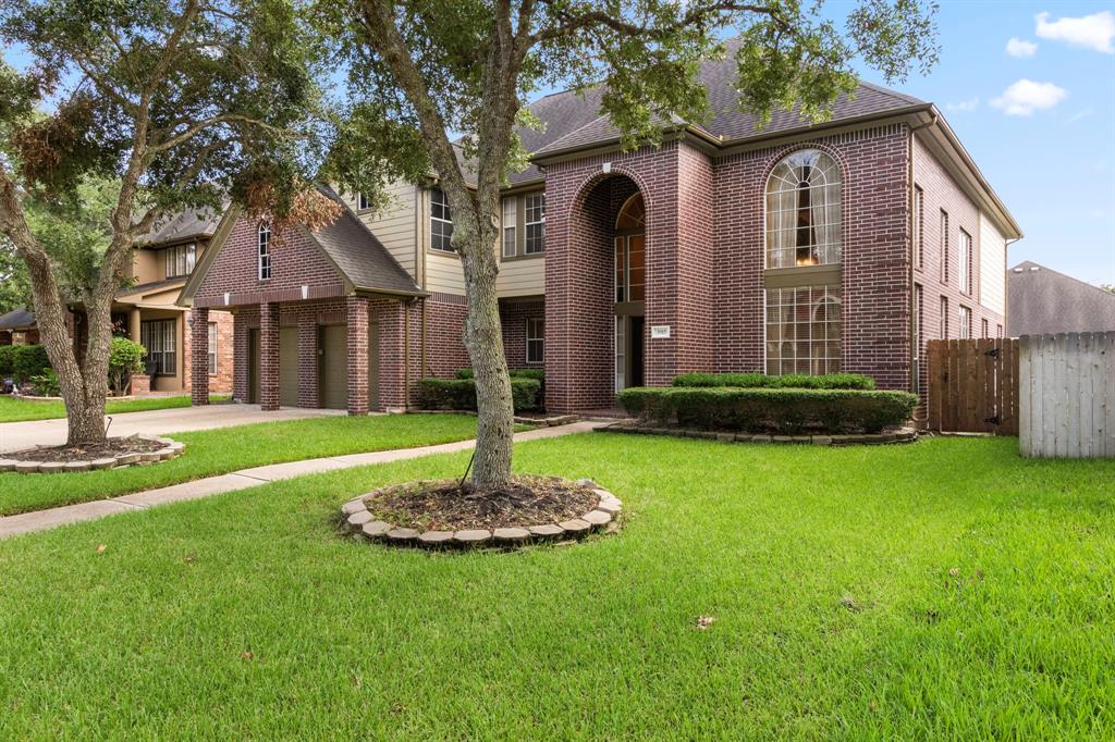 3915 Garnet Falls, Sugar Land, Texas image 4