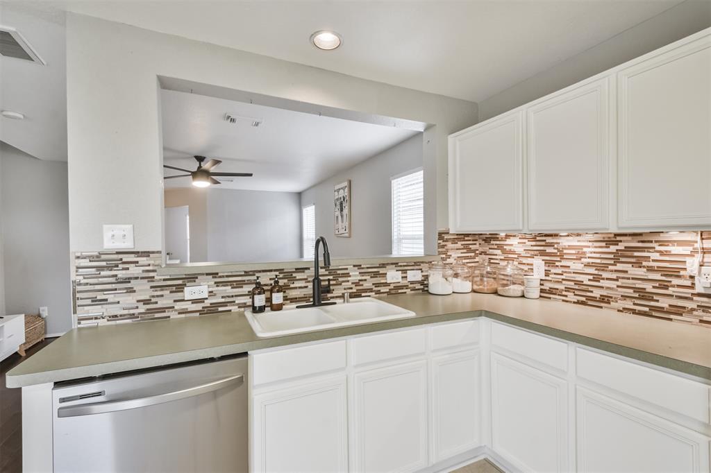 11303 Log Cabin Lane, Tomball, Texas image 12