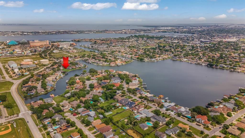 22 Lakeview Drive
