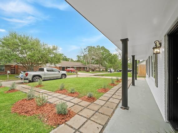 1206 Timber Ln Ln, Friendswood, Texas image 4