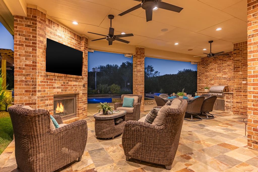 139 Lake View Loop