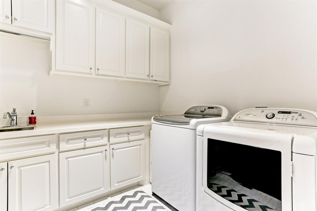 1104 Mosaico Lane, Houston, Texas image 35