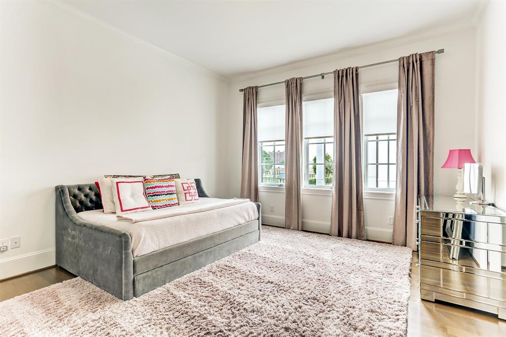 1104 Mosaico Lane, Houston, Texas image 31