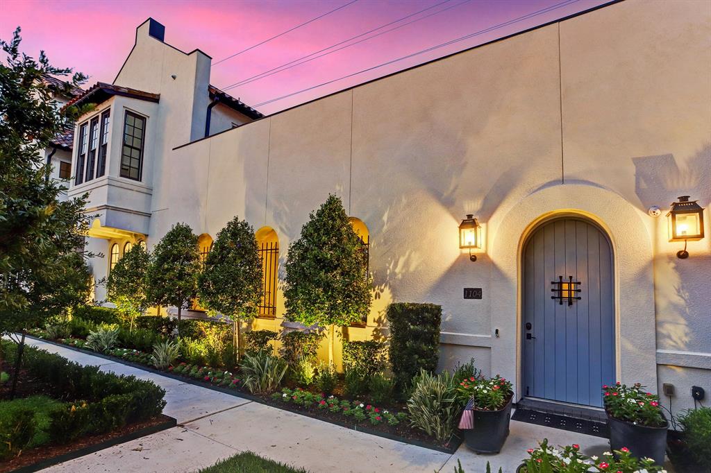 1104 Mosaico Lane, Houston, Texas image 3