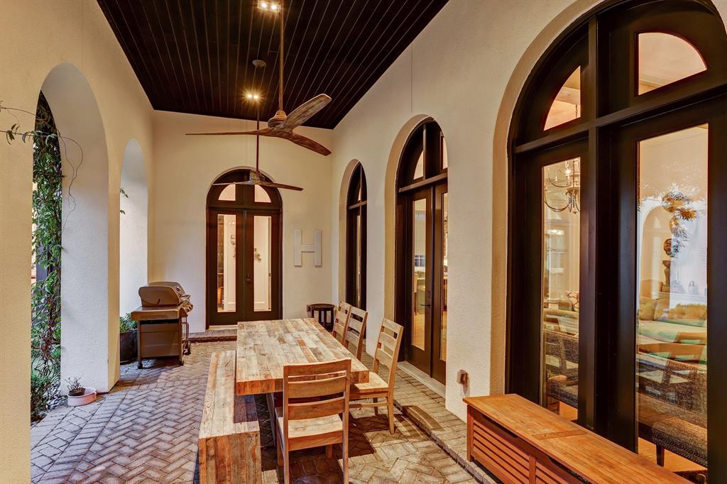 1104 Mosaico Lane, Houston, Texas image 38