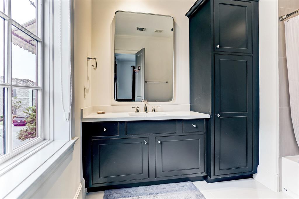 1104 Mosaico Lane, Houston, Texas image 34