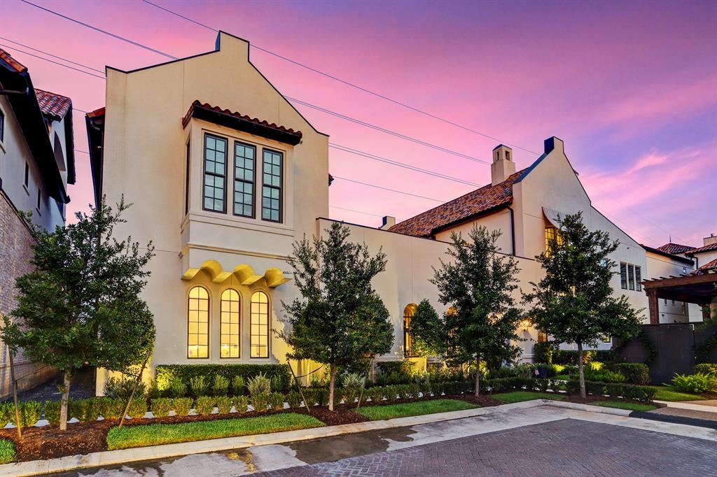1104 Mosaico Lane, Houston, Texas image 1