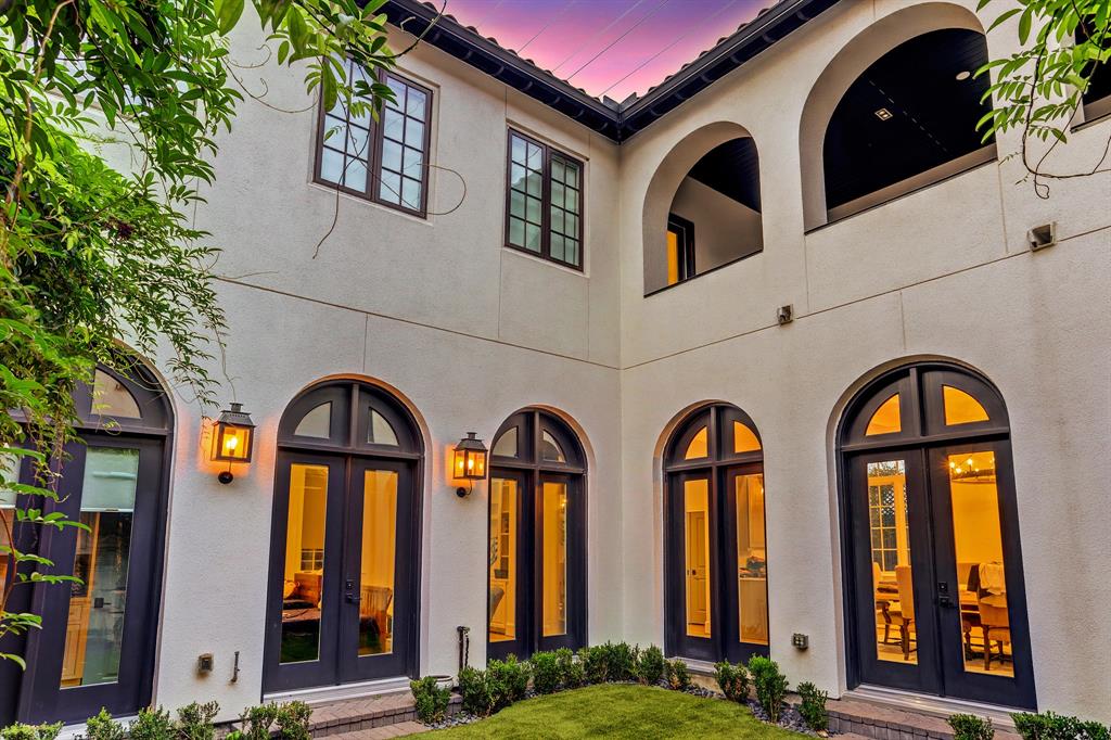 1104 Mosaico Lane, Houston, Texas image 42