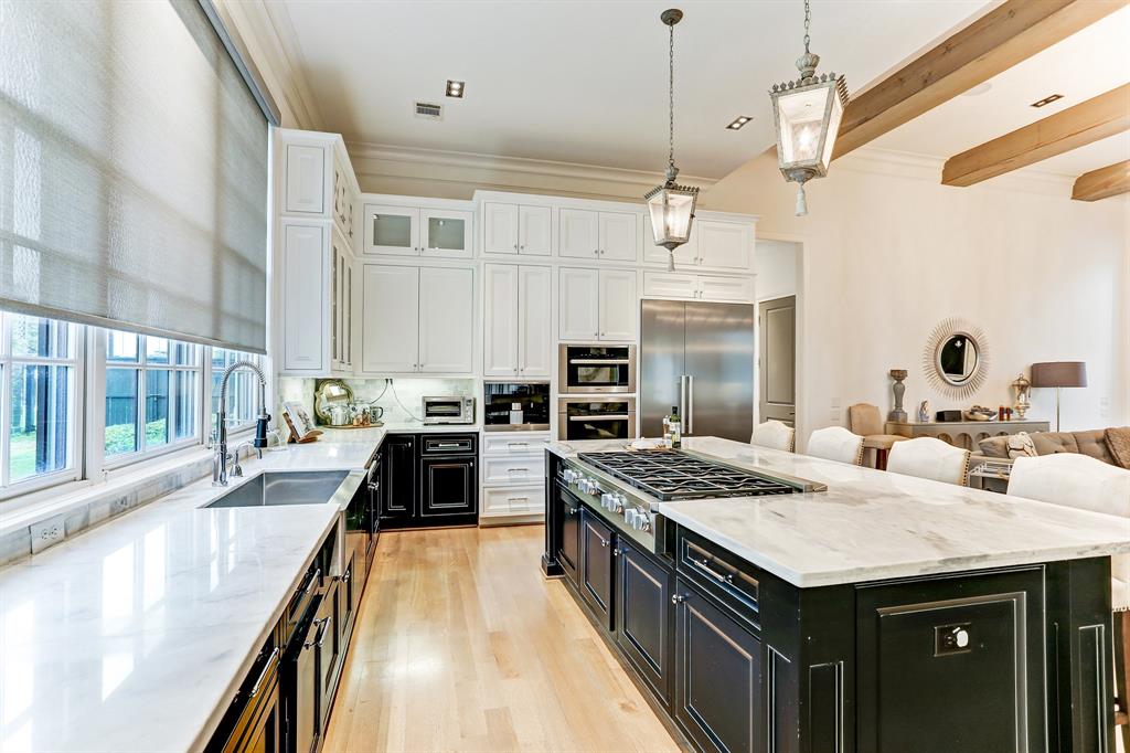 1104 Mosaico Lane, Houston, Texas image 15