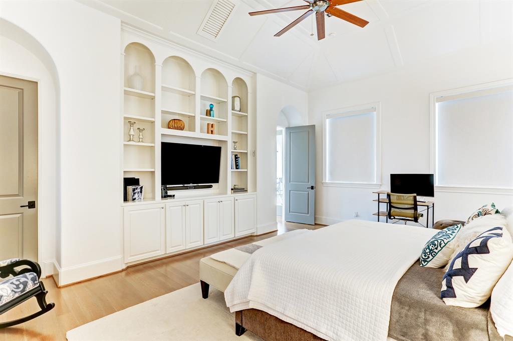 1104 Mosaico Lane, Houston, Texas image 23