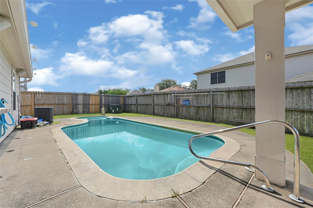 10702 Country Squire Boulevard