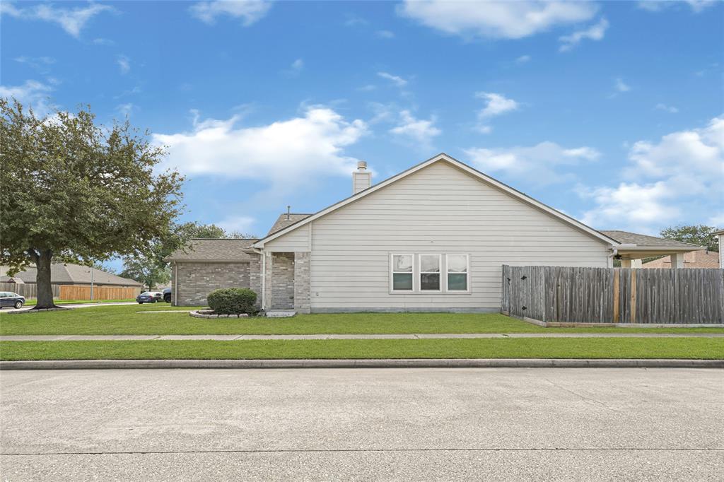 10702 Country Squire Boulevard