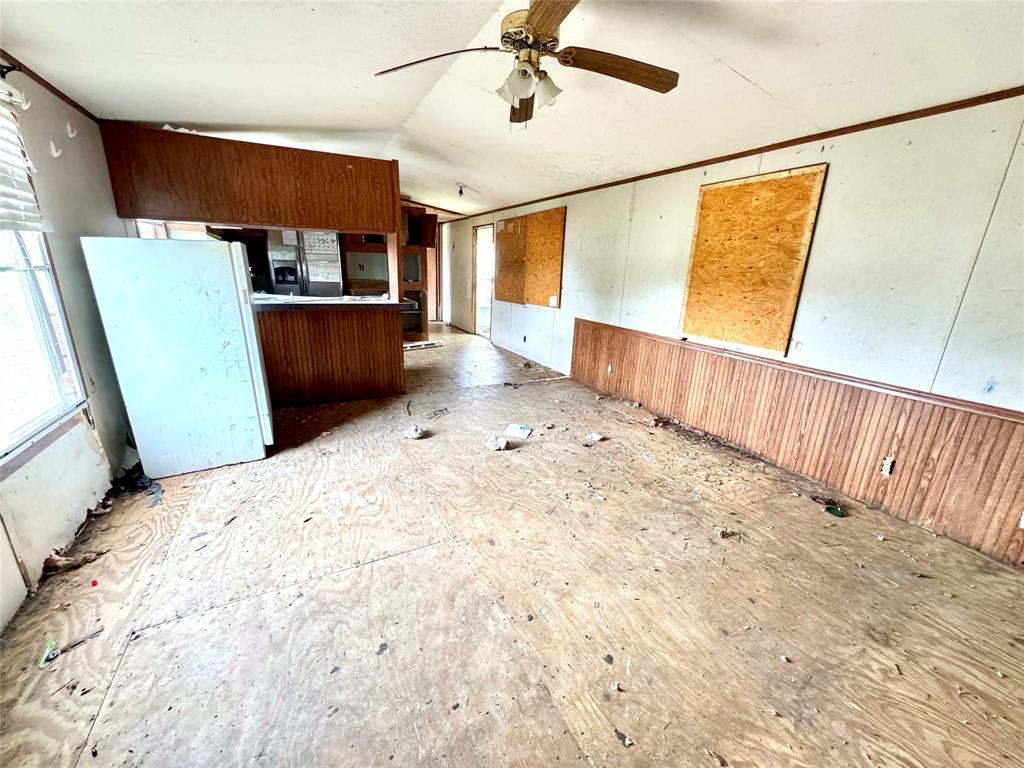 2534 County Road 146, Alvin, Texas image 4