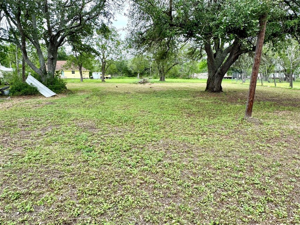 2534 County Road 146, Alvin, Texas image 2