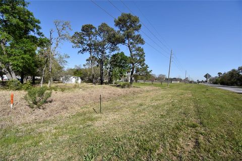 Photo of 0 S Broadway Street, Shoreacres, TX 77571 (MLS # 29701770) Photo of 0 S Broadway Street, Shoreacres, TX 77571 (MLS # 29701770)