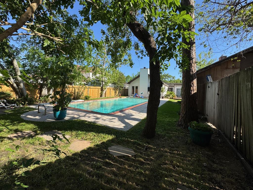 4922 Beech Street, Bellaire, Texas image 29