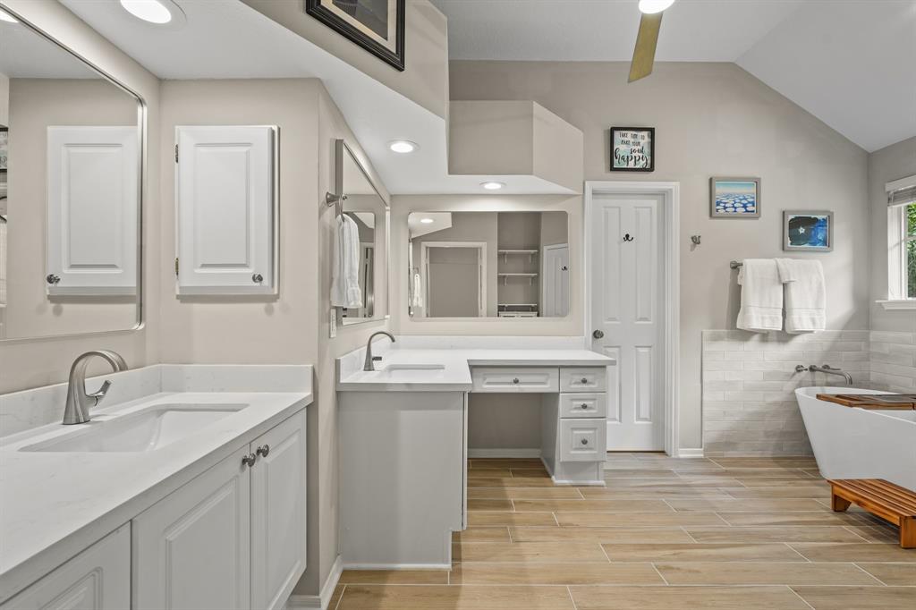 82 Lightwood Trace, Spring, Texas image 32