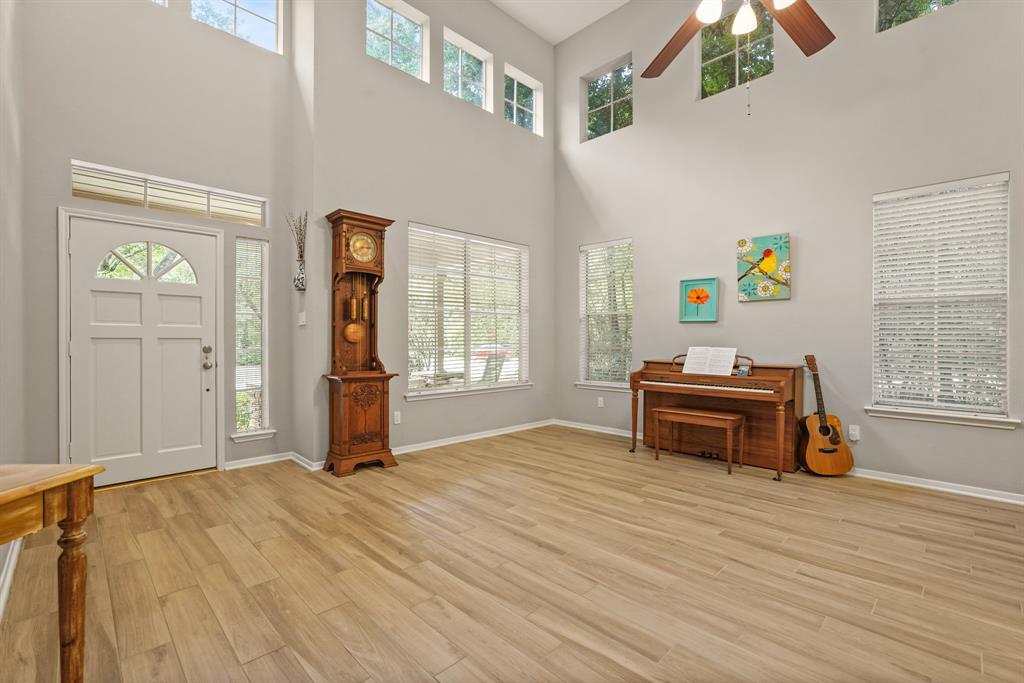 82 Lightwood Trace, Spring, Texas image 7
