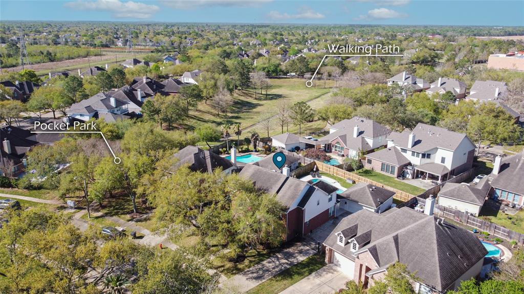 3004 Autumn Park Court, Friendswood, Texas image 27