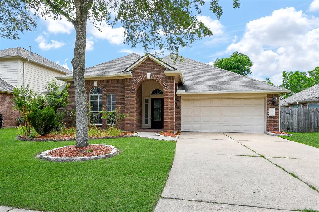 2318 Appian Way, Pearland, Texas image 1