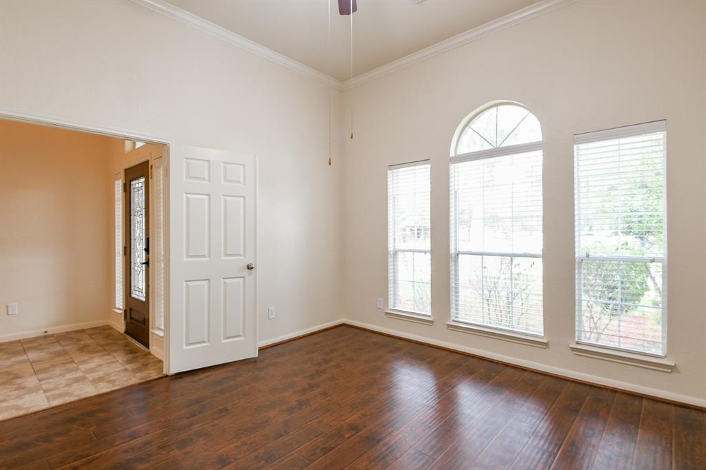 2318 Appian Way, Pearland, Texas image 7