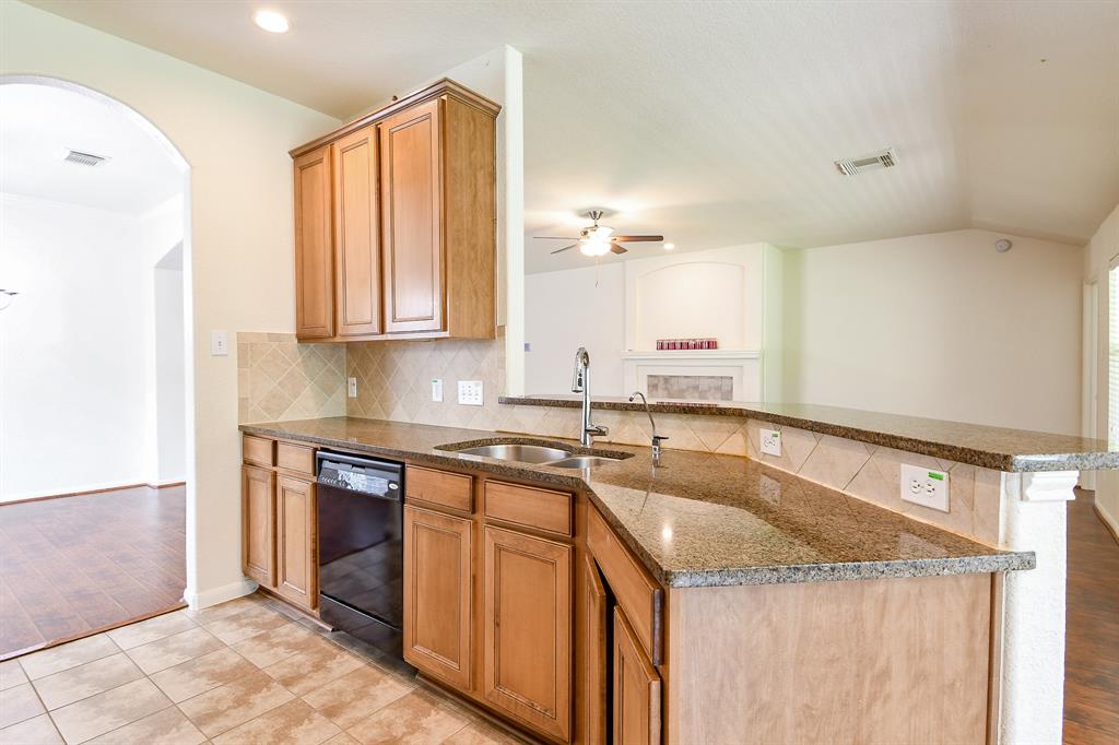 2318 Appian Way, Pearland, Texas image 20