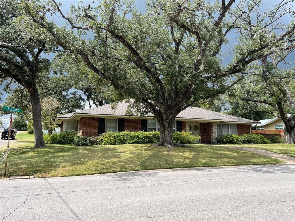 432 S Holland Street, Bellville, Texas image 18