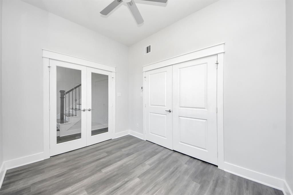 232 San Jacinto St, La Porte, Texas image 7