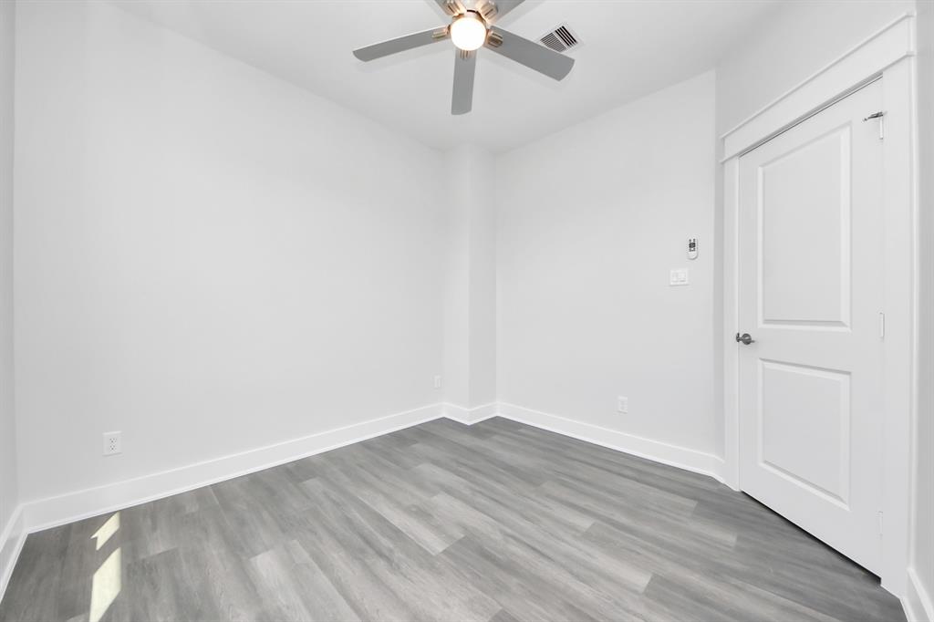 232 San Jacinto St, La Porte, Texas image 20