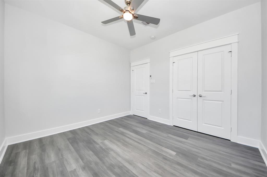 232 San Jacinto St, La Porte, Texas image 24