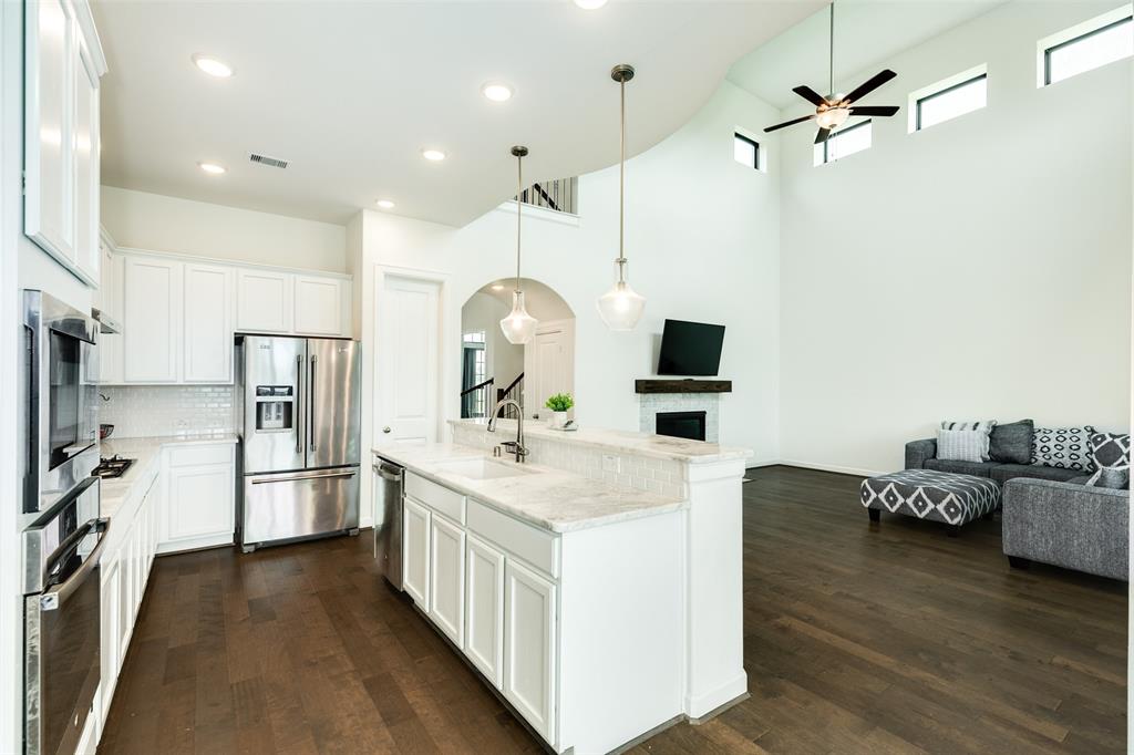 715 Lakeland Circle, Rosharon, Texas image 21