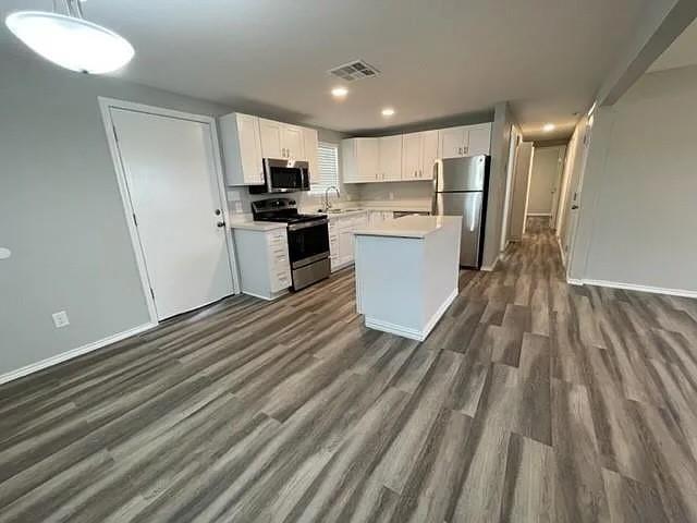 1300 N Live Oak Street 5