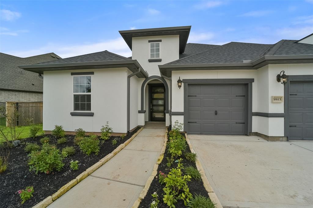 9815 Hunters Run Drive