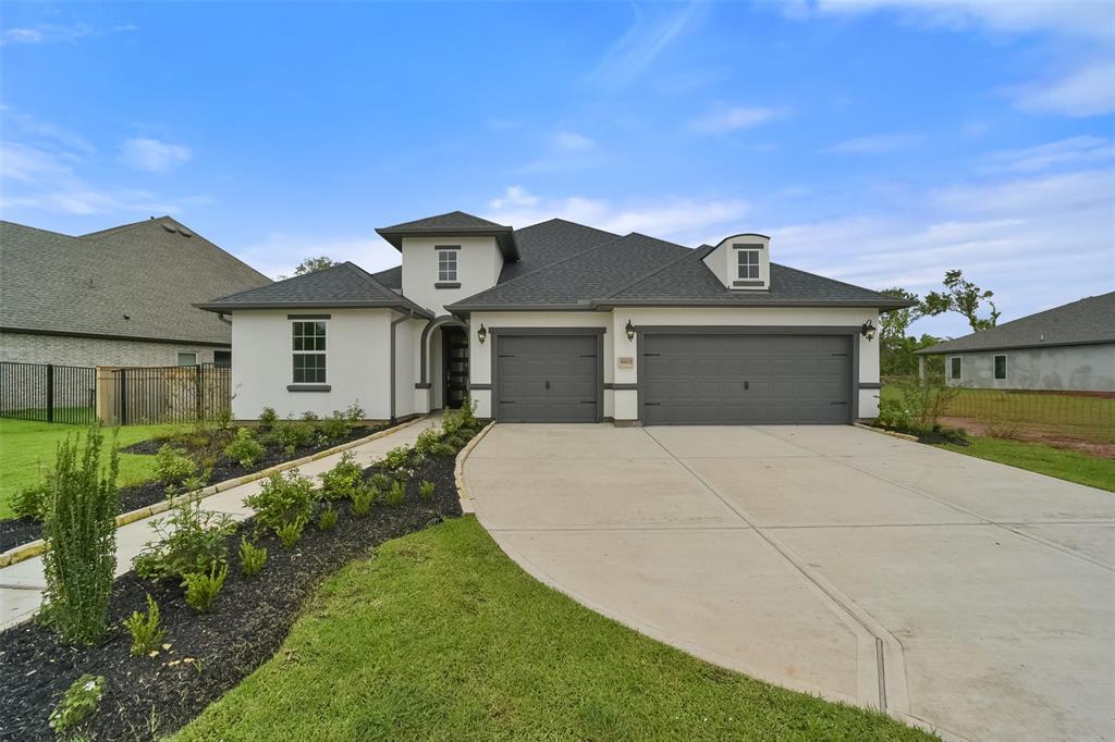 9815 Hunters Run Drive