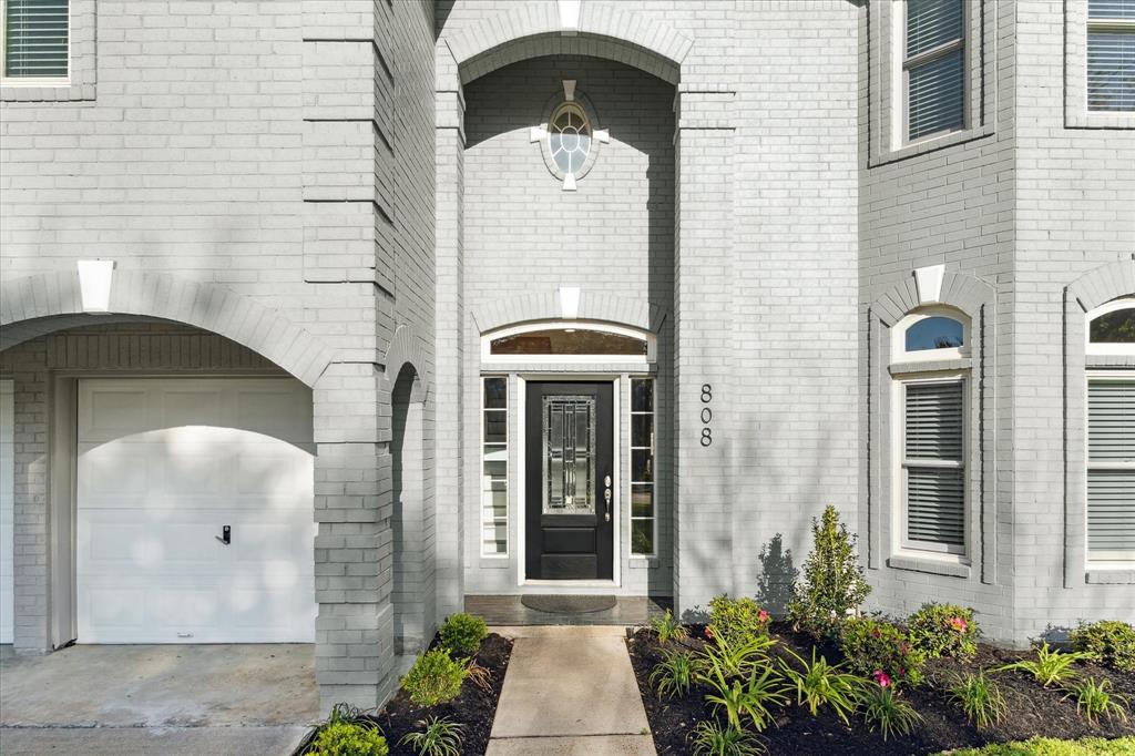 808 N 3rd Street, Bellaire, Texas image 3