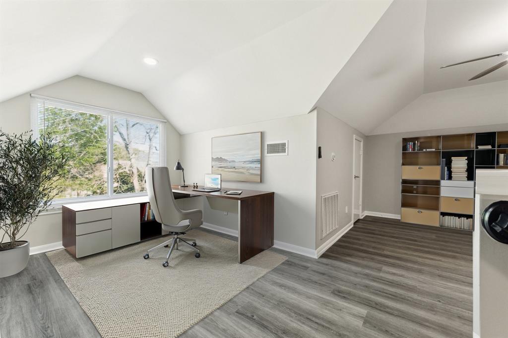 808 N 3rd Street, Bellaire, Texas image 32