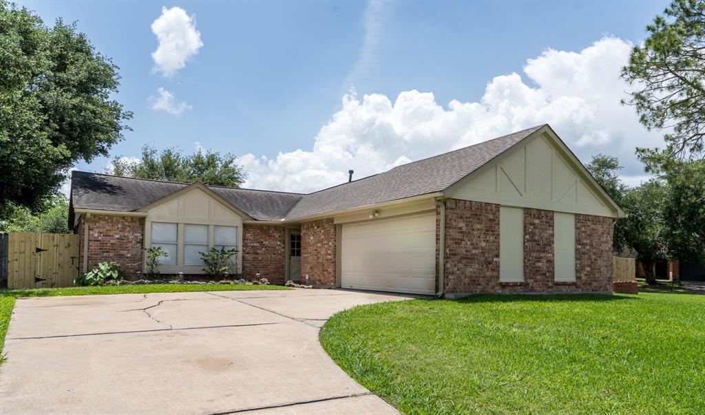 2047 Highcrest Drive, Missouri City, Texas image 22