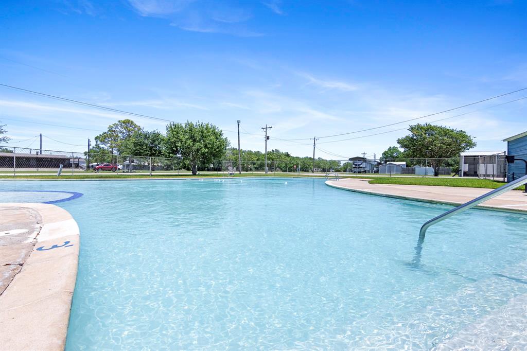 309 Kings Hill, Palacios, Texas image 38
