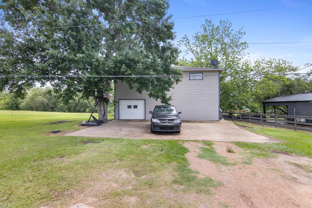 309 Kings Hill, Palacios, Texas image 2