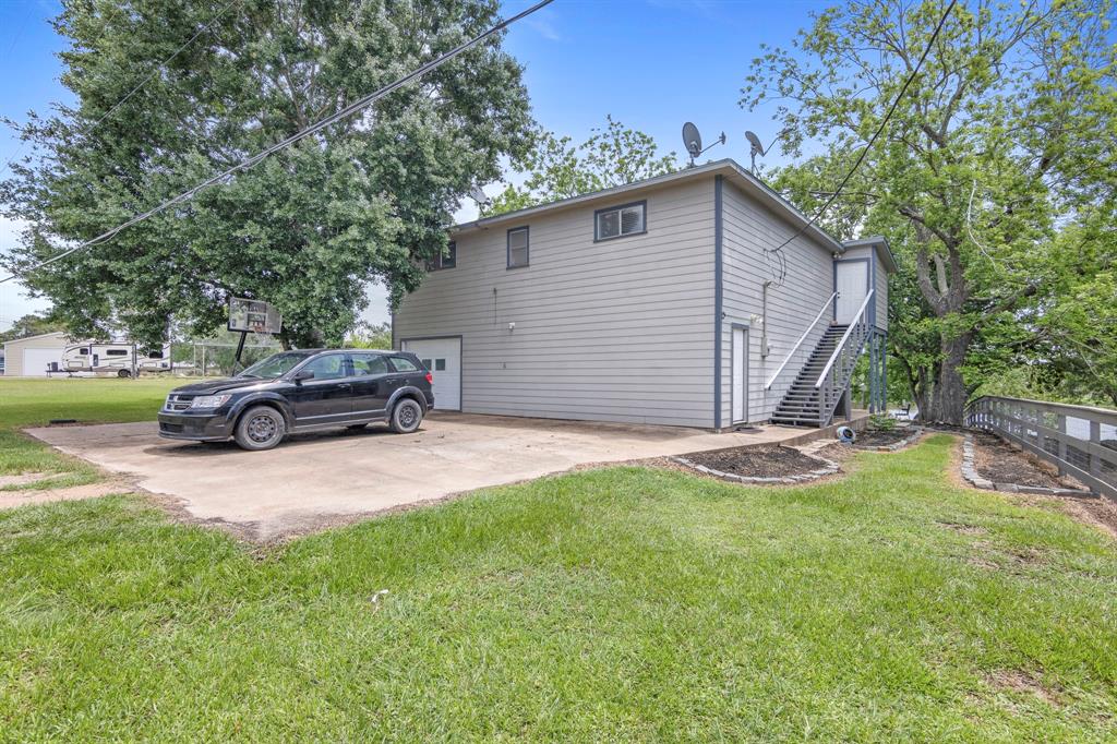 309 Kings Hill, Palacios, Texas image 4