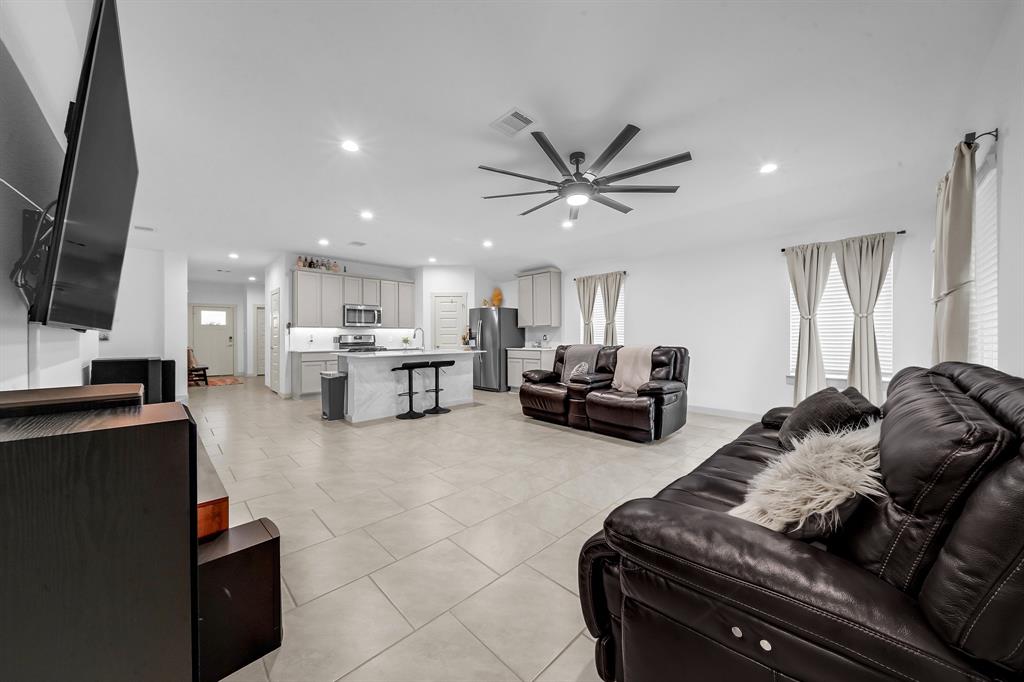 29431 Pikes Peak Drive, Katy, Texas image 5
