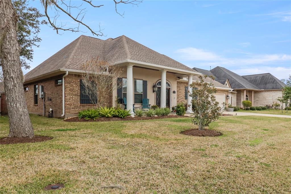 53 Deerwood Court, Lake Jackson, Texas image 5