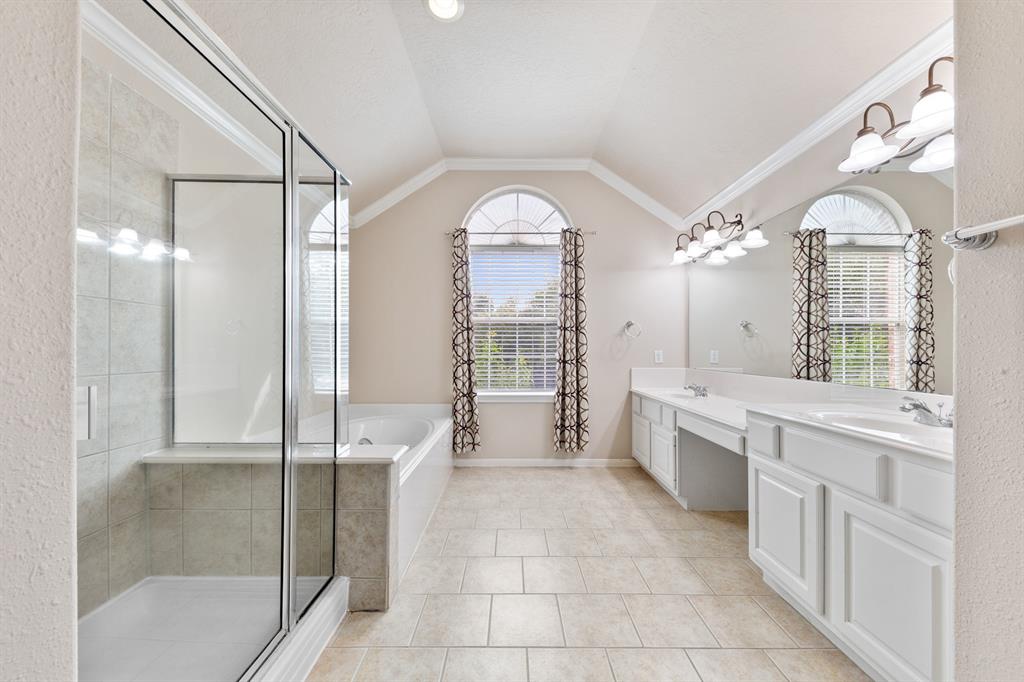 4311 Copper Sky Lane, Katy, Texas image 32