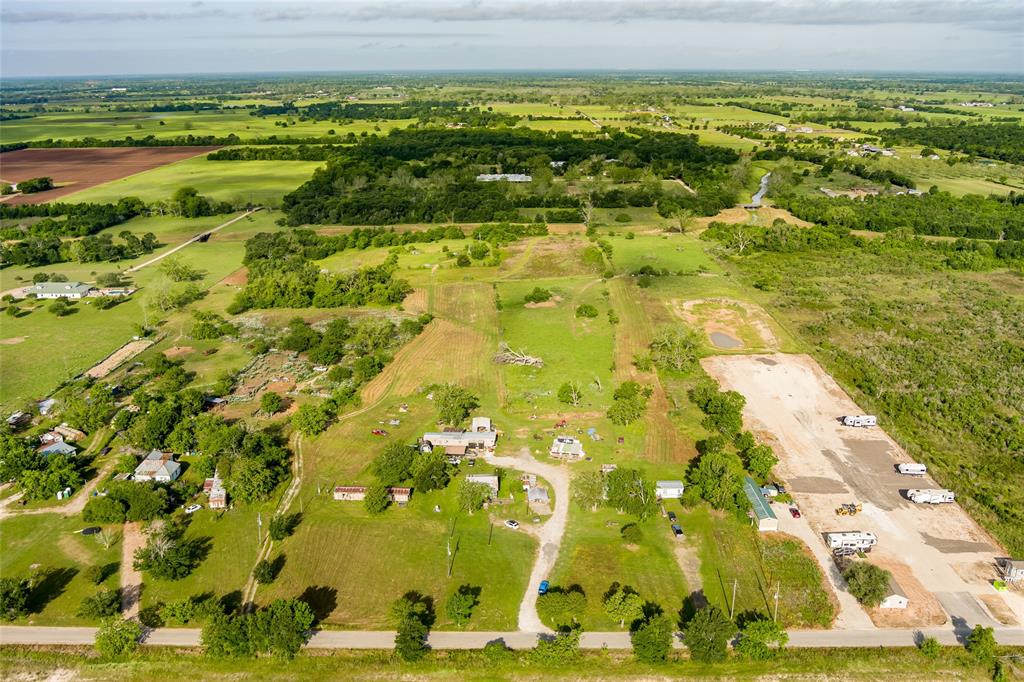 6936 Love Road, Fulshear, Texas image 5